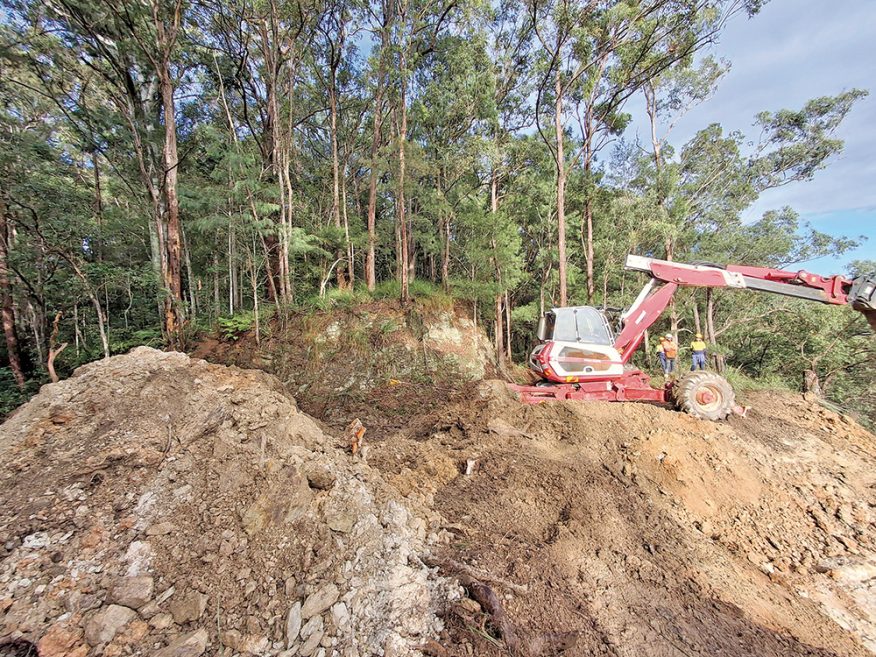 Excavation team at the slip site